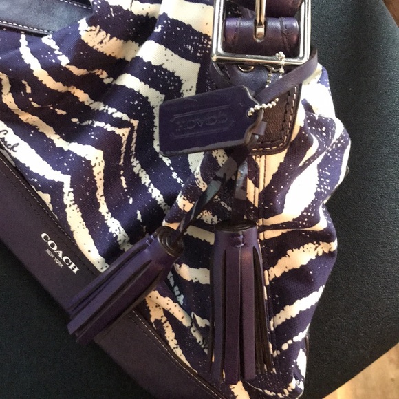 Coach shoulder bag - Picture 4 of 10